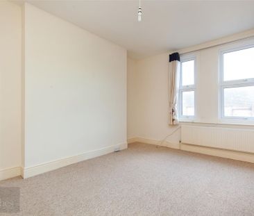 1 bed flat to rent in Baldslow Road, Hastings, TN34 - Photo 2