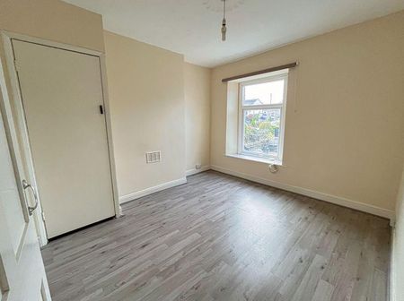 Eastgate, Cowbridge, The Vale of Glamorgan, CF71 7DG - Photo 4