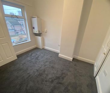 2 bedroom terraced house to rent - Photo 6