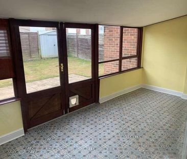 Hilton Avenue, Aylesbury, HP20 - Photo 1