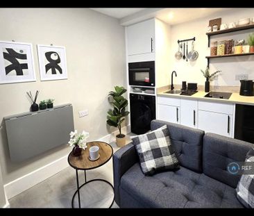 Studio to rent - Photo 1