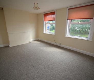 2 bedroom maisonette to rent - Photo 2