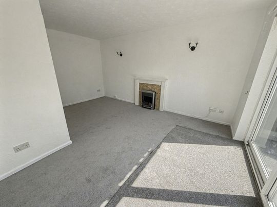 Knowsley Drive, Bicton Heath, Shrewsbury, SY3 5DH - Photo 1