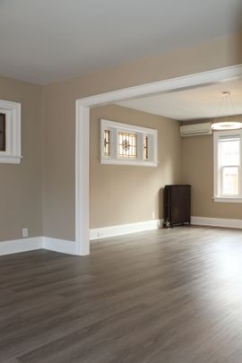 For Lease - 207 Oakwood Avenue, Toronto, Ontario - Photo 1