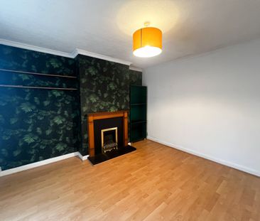 Spring Bank West, Hull - Photo 1