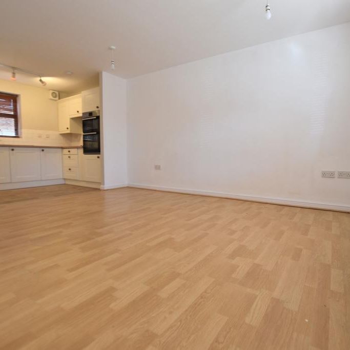 2 bedroom maisonette to rent - Photo 1
