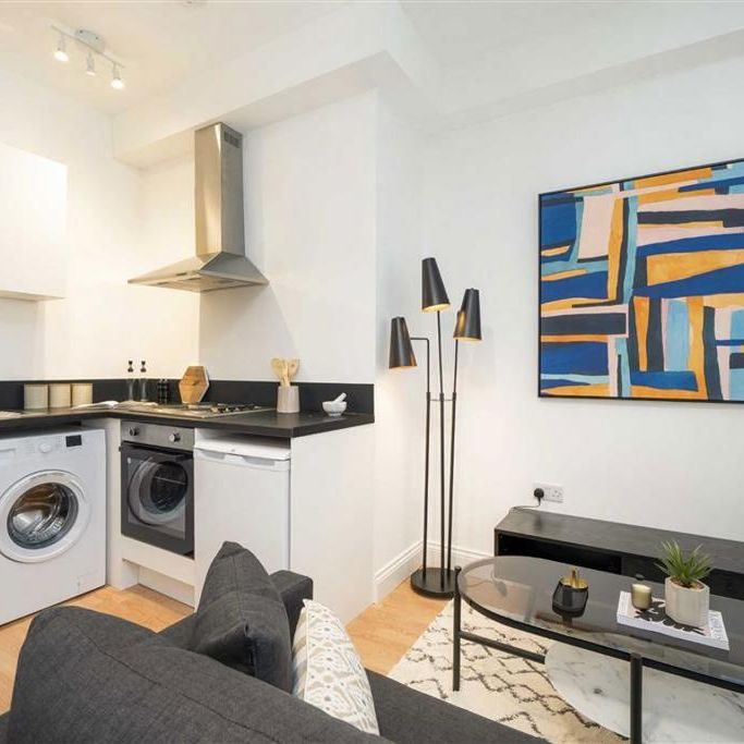 Studio to rent - Photo 1