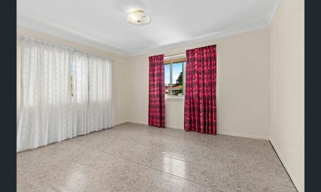 2305 Sandgate Rd, Boondall QLD 4034 - House For Rent | Domain - Photo 2