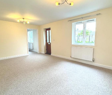 2 bedroom ground floor flat to rent - Photo 1