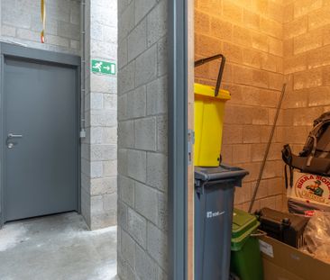 Gelijkvloers app met 2 slpk en autostaanplaats te Turnhout. - Foto 1