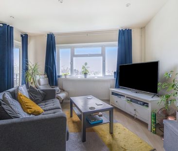 Jordans Close, Guildford, Surrey, GU1 - Photo 1