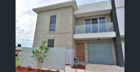 Brand-New 5-Bedroom Townhouse in St Marys – Space for the Whole Family! - Photo 5