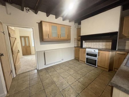 2 bedroom terraced house to rent - Photo 5