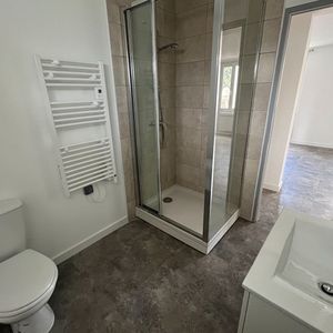 Location Appartement 2 pièces 39m² - Photo 3