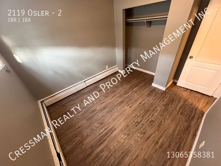 1 bed 1 bath APARTMENT in downtown Regina FIRST MONTH RENT FREE - Photo 2