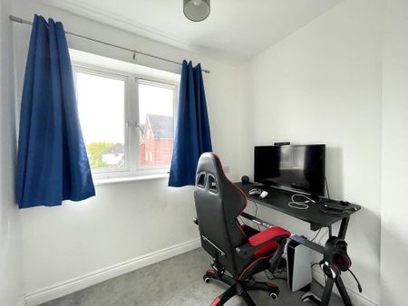 3 bedroom semi-detached house to rent - Photo 5