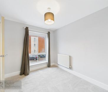 4 bedroom terraced house to rent - Photo 3