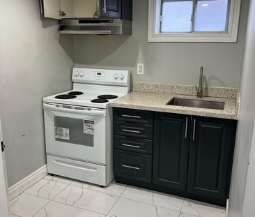 For Lease - 27 Tansley Avenue Unit# Bsmt, Toronto, Ontario - Photo 6