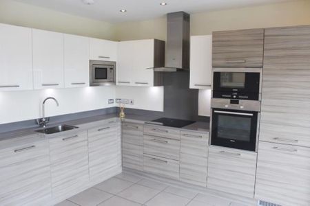 2 bedroom flat to rent - Photo 5