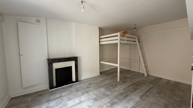 Location Appartement 1 pièce 35m² CLERMONT FERRAND 63000 - Photo 1