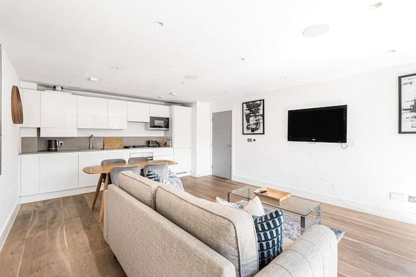 Ealing Green, Ealing, W5 5ED - Photo 1