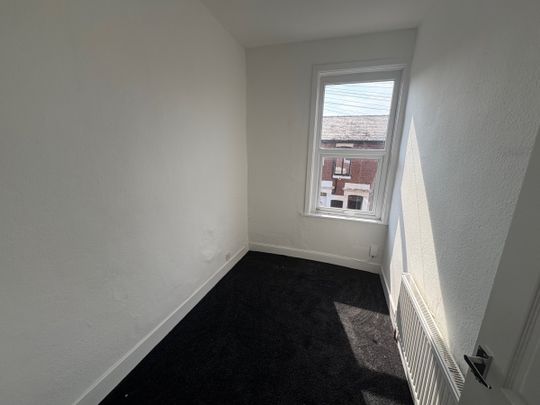 111, Elliott Street, Preston - Photo 1
