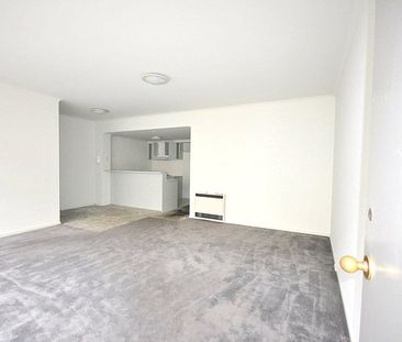 9/16 Courtney Street - Photo 2
