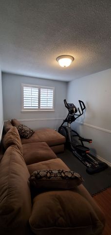 For Lease - 464 Sandford Street Unit# Main Floor, Newmarket, Ontario - Photo 2