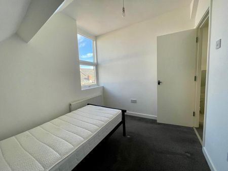 2 bedroom maisonette to rent - Photo 5