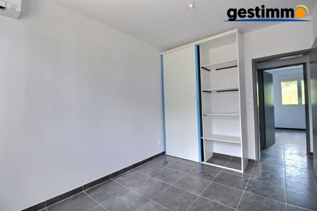 Location Appartement 4 pièces 87m² CAYENNE 97300 - Photo 3