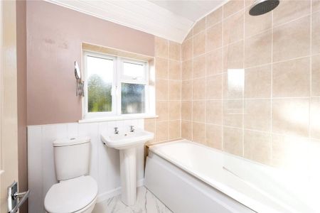 2 bedroom terraced house to rent - Photo 4