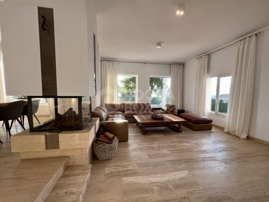 Exquisite Villa with Panoramic Sea Views in Manilva Beach - Foto 1