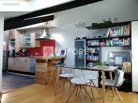 House - Photo 3