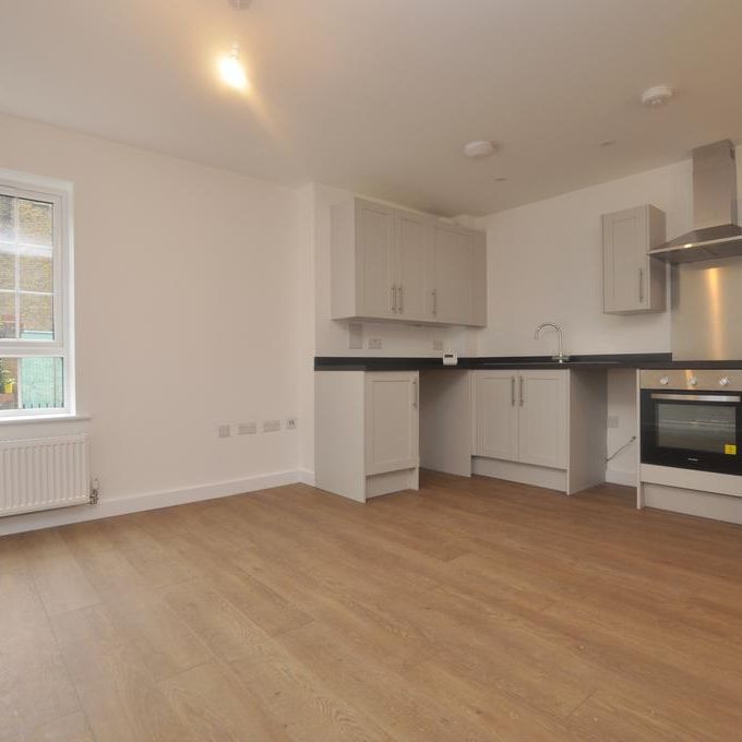 1 bedroom flat to rent - Photo 1