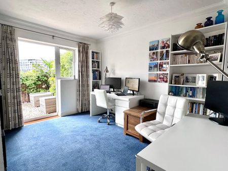 3 bedroom townhouse to rent - Photo 4