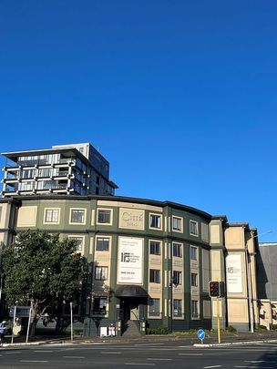 Sunny Top Floor Apartment on the CBD's Fringe - Photo 1