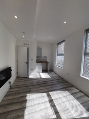 Room in a Shared House, Archway Road, N6 - Photo 1