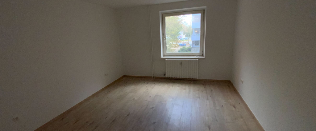 Gemütliche 2-Zimmer-Etagenwohnung in Emden  54 m² auf der 1. Etage rechts - Photo 1