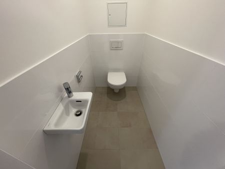 Zwei Dachterrassen, Kühlung & 2 Monate mietfrei: attraktive 3-Zimmer-DG-Wohnung - Foto 2