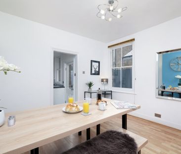 4 bedroom semi-detached house to rent - Photo 3