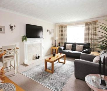 2 bedroom property to rent in Bracknell - Photo 1