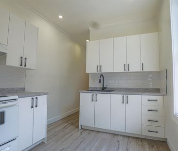 4 Chambres 1 Salle De Bain - 2477 Rue Rachel Est, Montréal - Photo 2