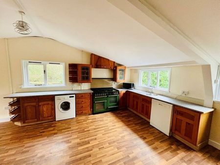 Staplecross - Photo 4