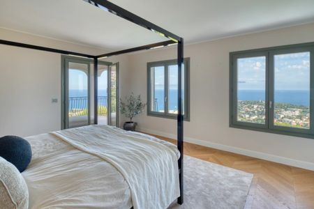 Roquebrune-Cap-Martin - Villa Lumineuse 4 Chambres avec Terrasses, Jardin et Vue Panoramique - Photo 3