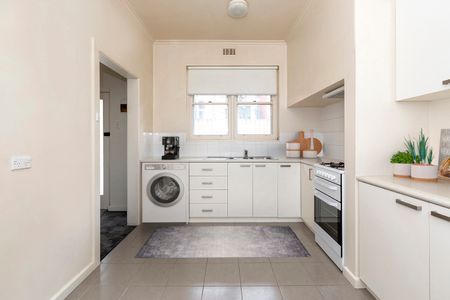 1/488 Toorak Road, Toorak VIC 3142 - Apartment For Rent | Domain - Photo 3