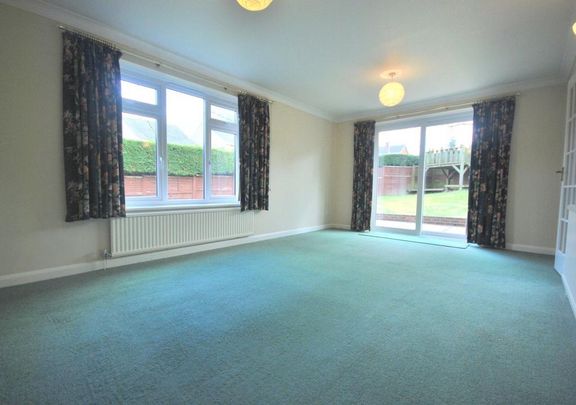 4 bedroom detached house to rent - Photo 1