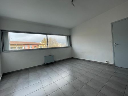 TOULOUSE / Location Appartement 2 Pièces 45 m² - Photo 4