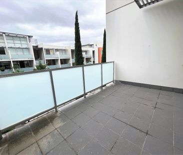 Split Level One Bedroom Unit with Parking + AC - Photo 5