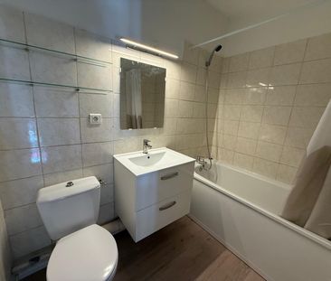 Location Appartement 3 pièces 62m² MARSEILLE 6ème - Photo 4