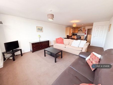 3 bedroom maisonette to rent - Photo 2